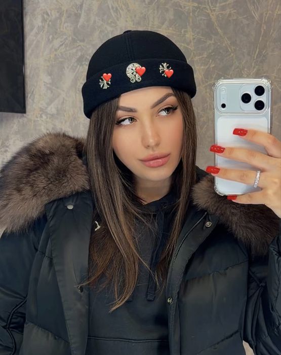 Шапки, бейсболки, докери, теплі хутряні наушники