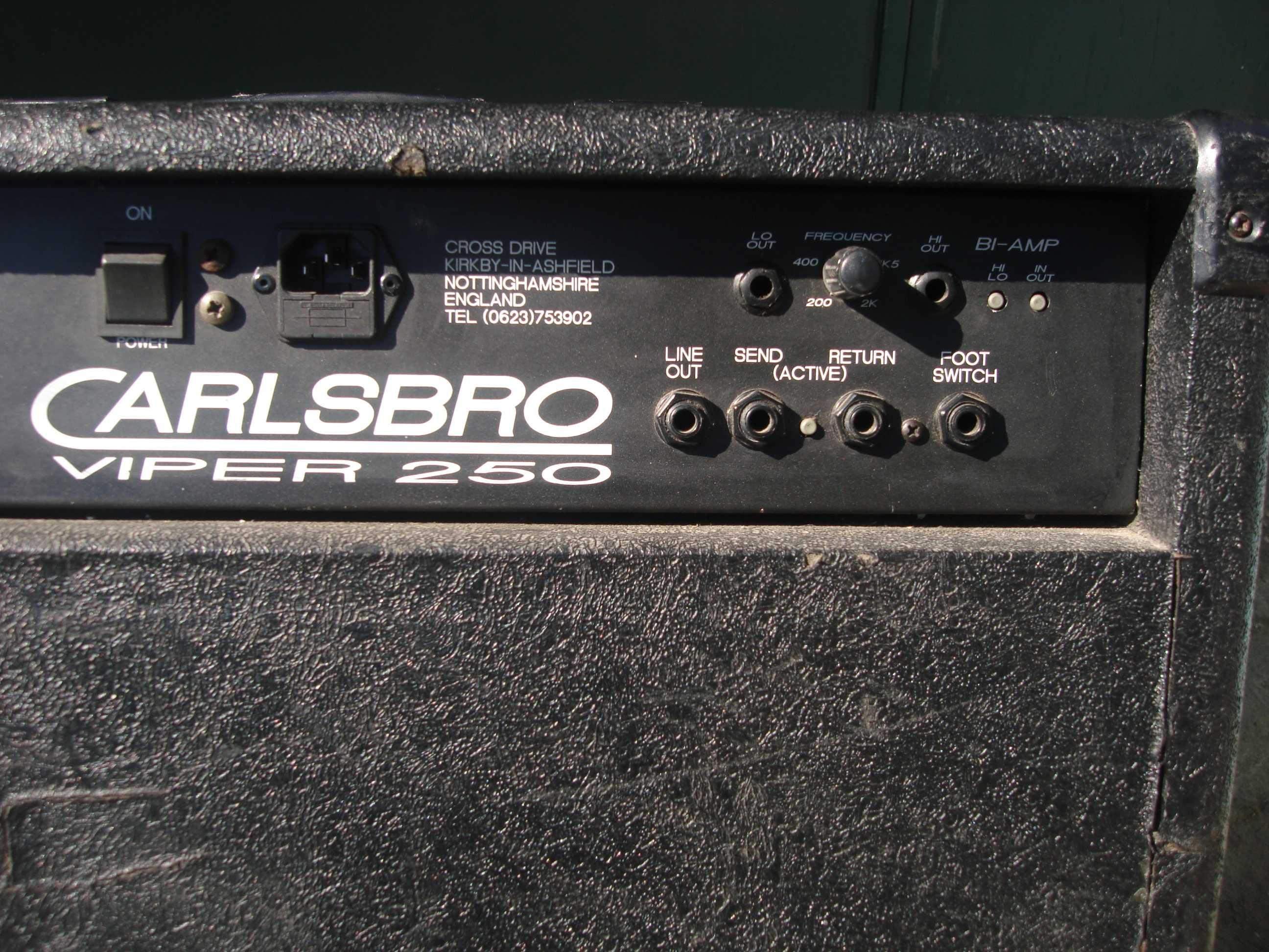 CARLSBRO VIPER 250. Amplificador de guitarra baixo