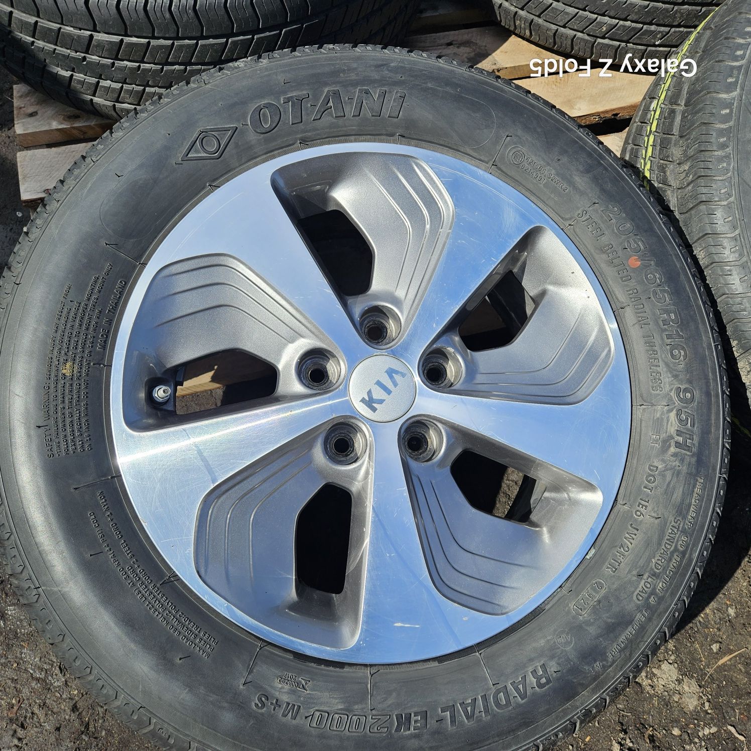 Alufelgi 16 Kia Optima Ceed Venga Soul 5x114,3 TPMS ET41 Hyundai