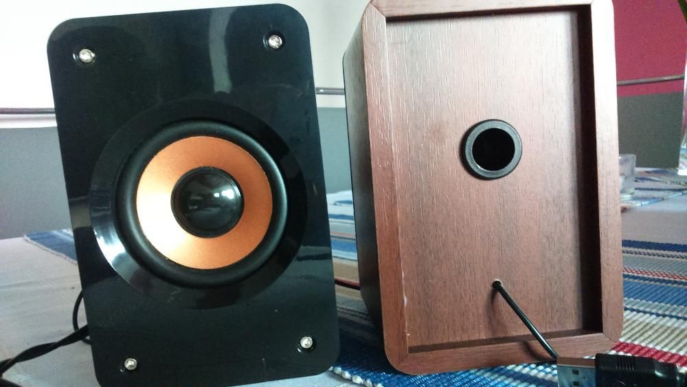 Multimedialny zestaw głośników 2,0 firmy Omega