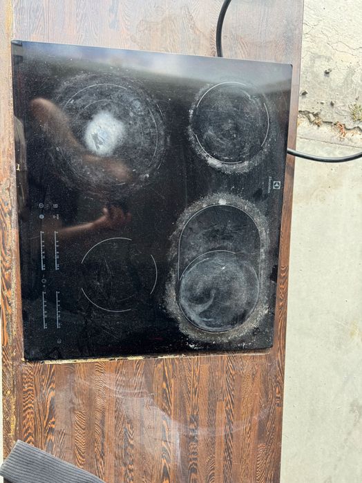 Вбудована електроплита