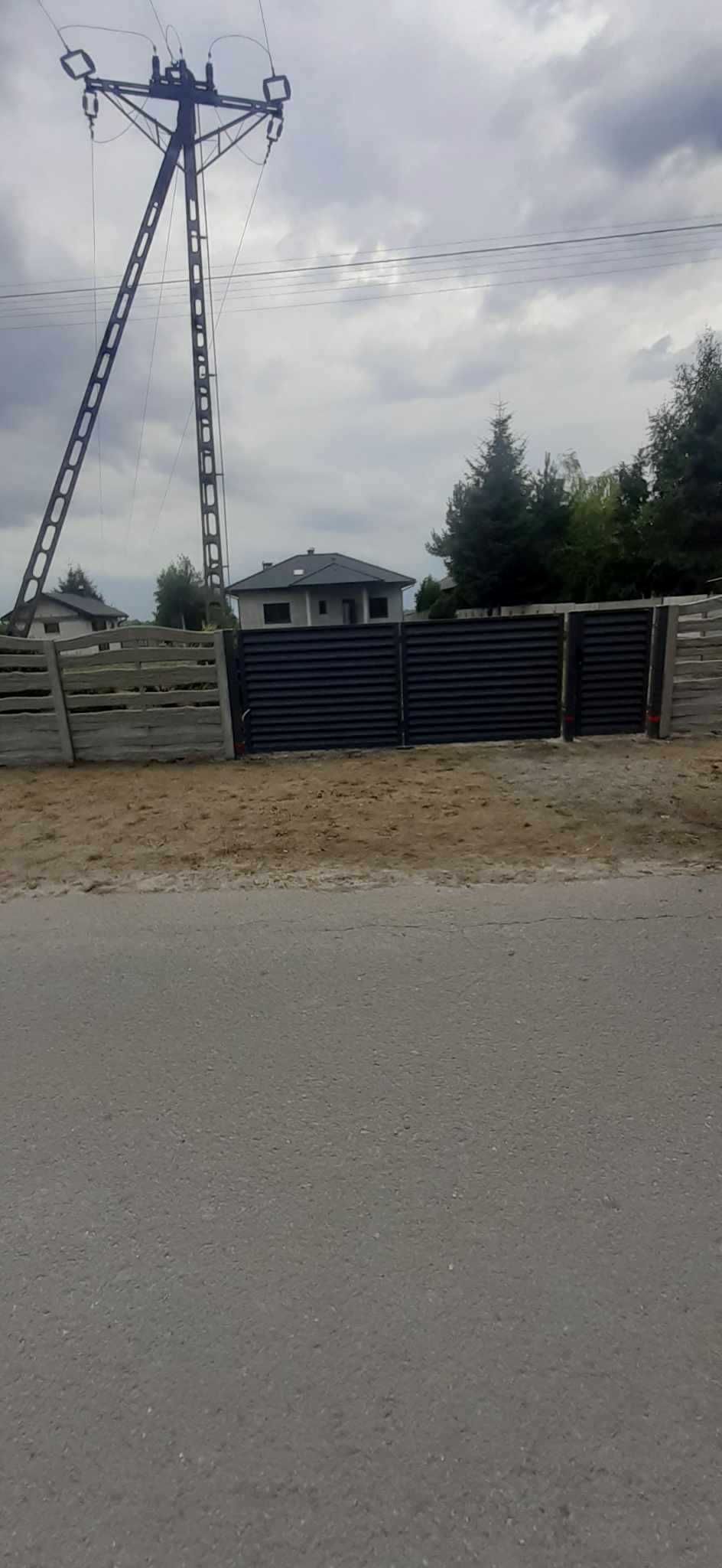 Montaż  Ogrodzeń