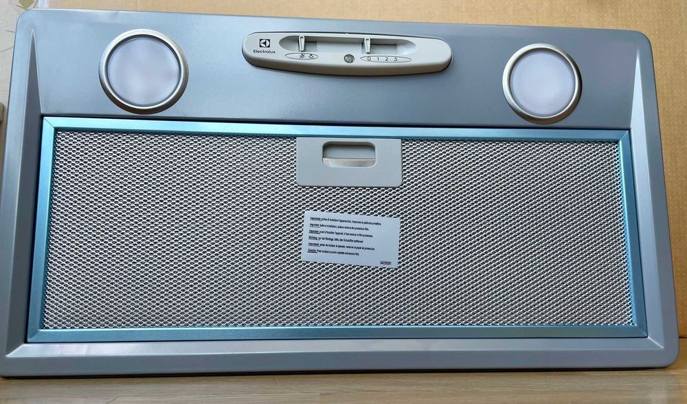 Вбудована витяжка ELECTROLUX LFG525S