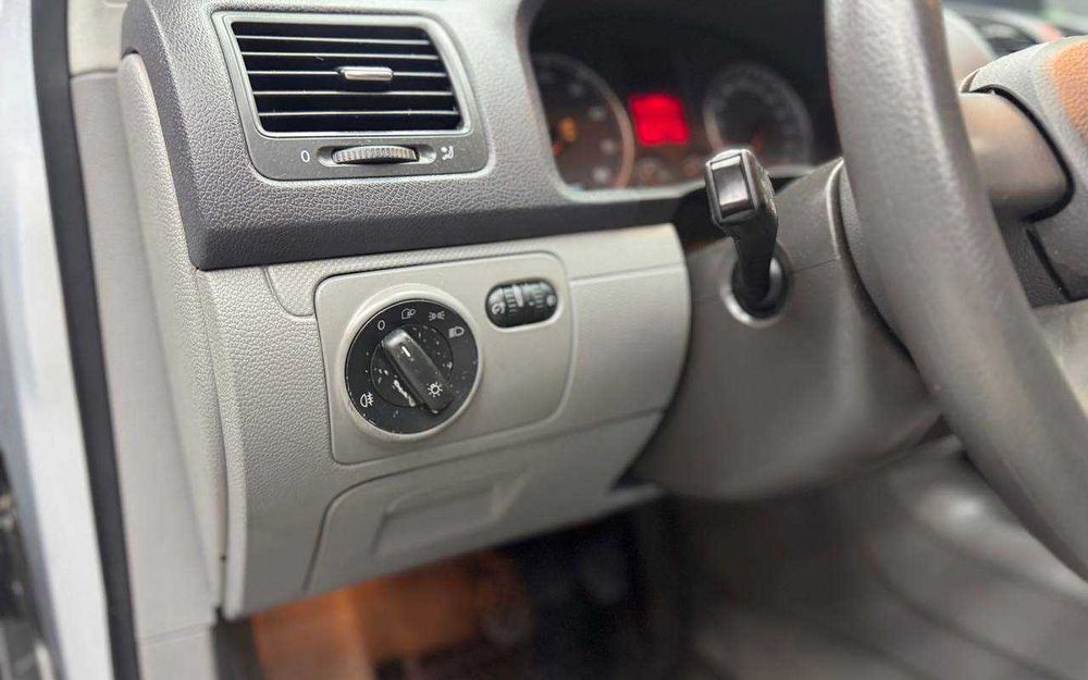 Volkswagen Golf 2003