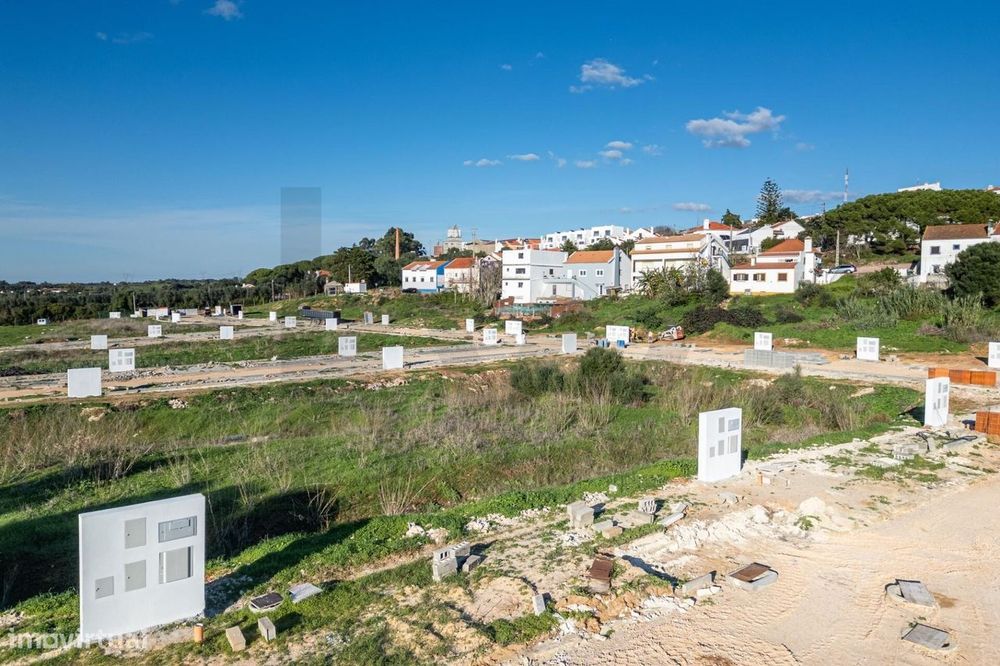 Lote de Terreno Para Construção de Moradia - Santiago do Cacém - Lote