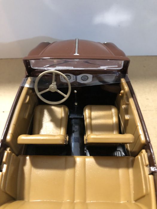 VW carocha solido 1:17