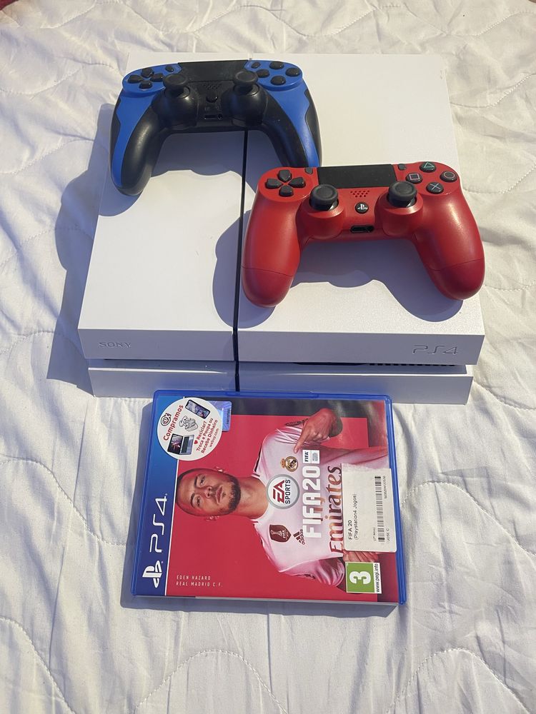 Ps4 como novo e 2 controles