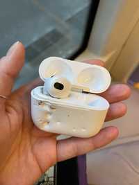 Кейс airpods 3 і лівий навушник НА ДЕТАЛІ