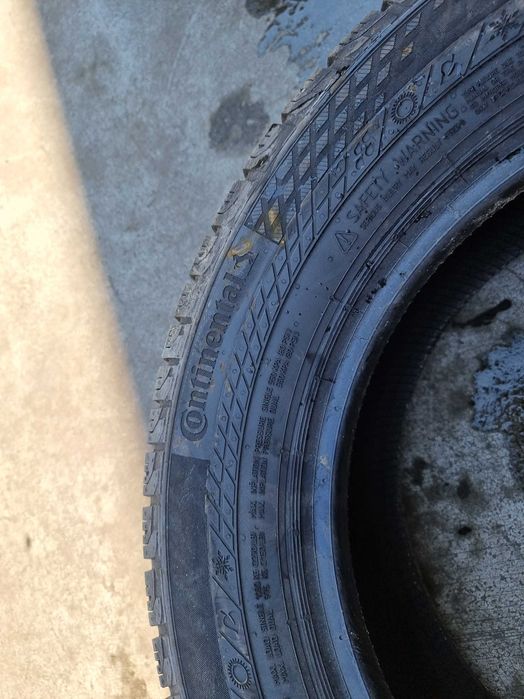 Opony 2 szt. 215/65/16C 2023 r. Continental VanContact 4Season 7,8 mm