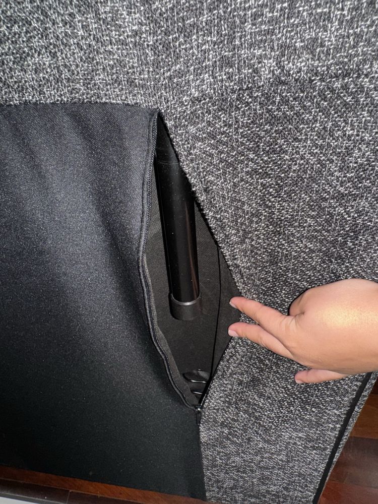 Sofá cama com 2 gomas, mais almofadas