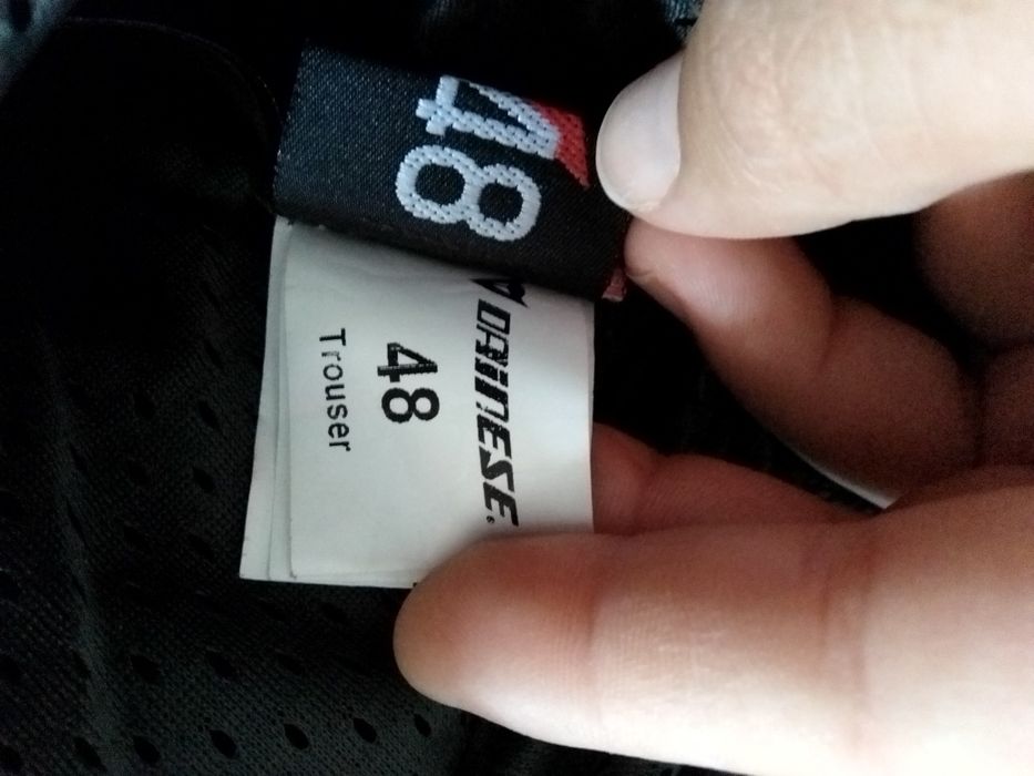 Calças em pele Dainese