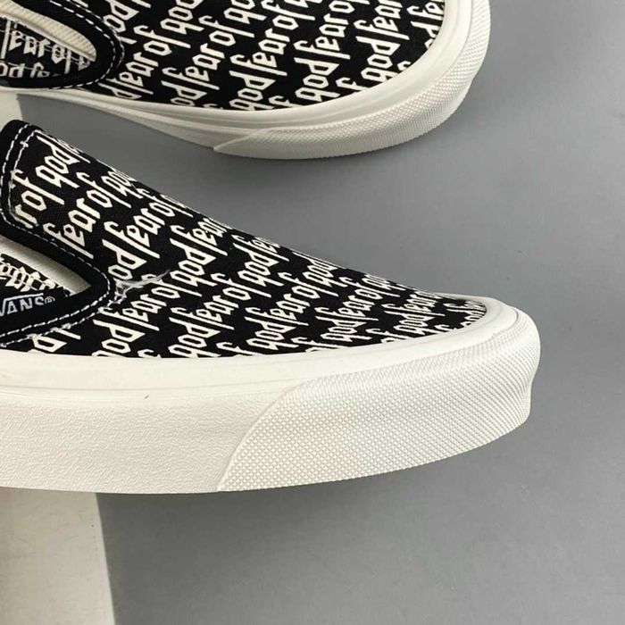 Fear Of God x Vans Slip-On Reissue VN0A3MQ6PZK