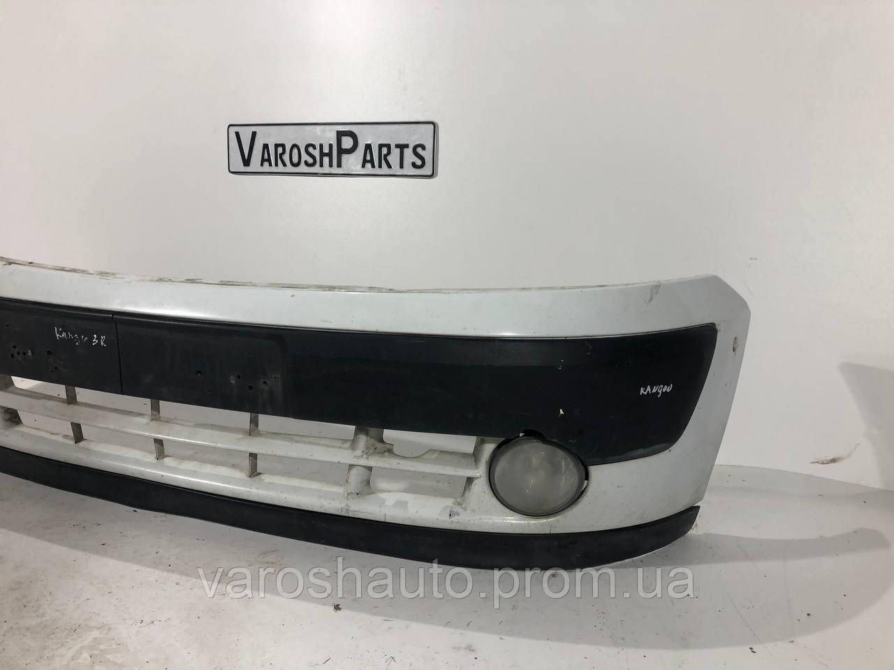 Бампер передній Renault Kangoo I Дорестайл 7700307057 3R