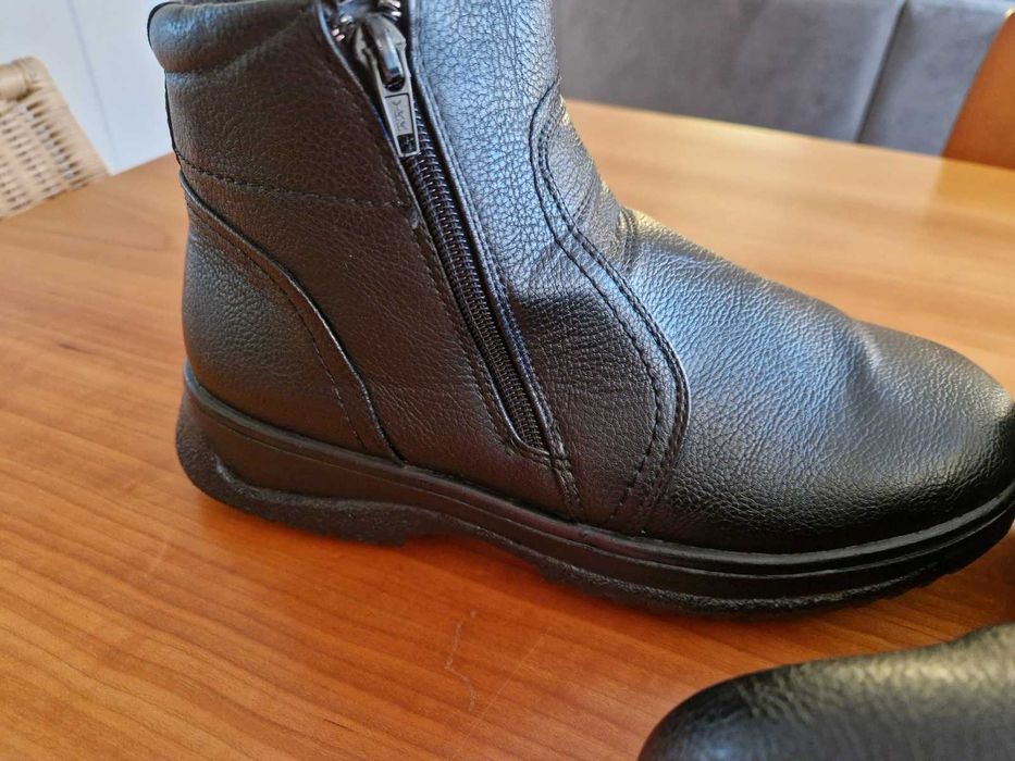 Botas Pretas T41