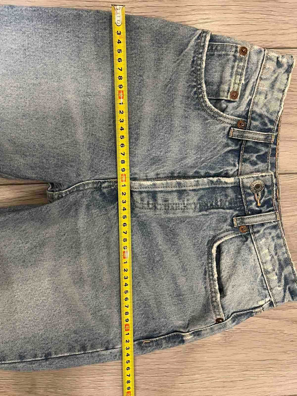 Укорочені джинси необроблений низ прямі zara 34\xs