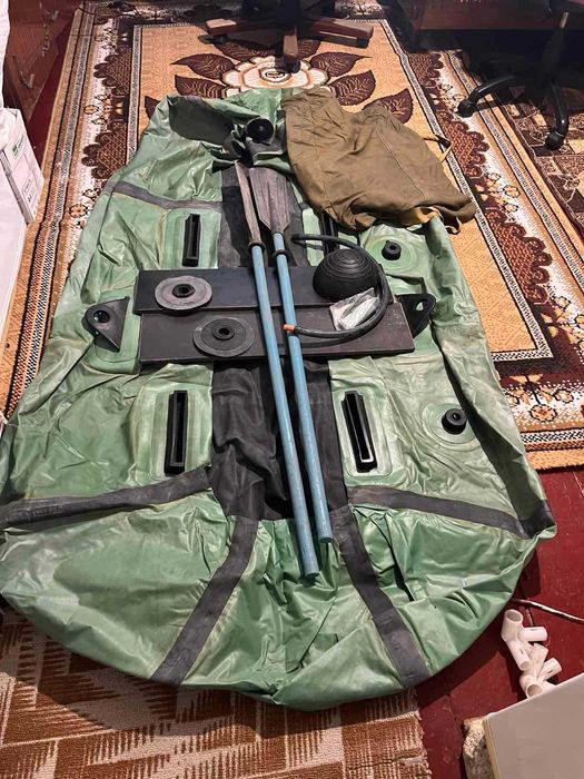 Продам НОВУ двохмісну лодку