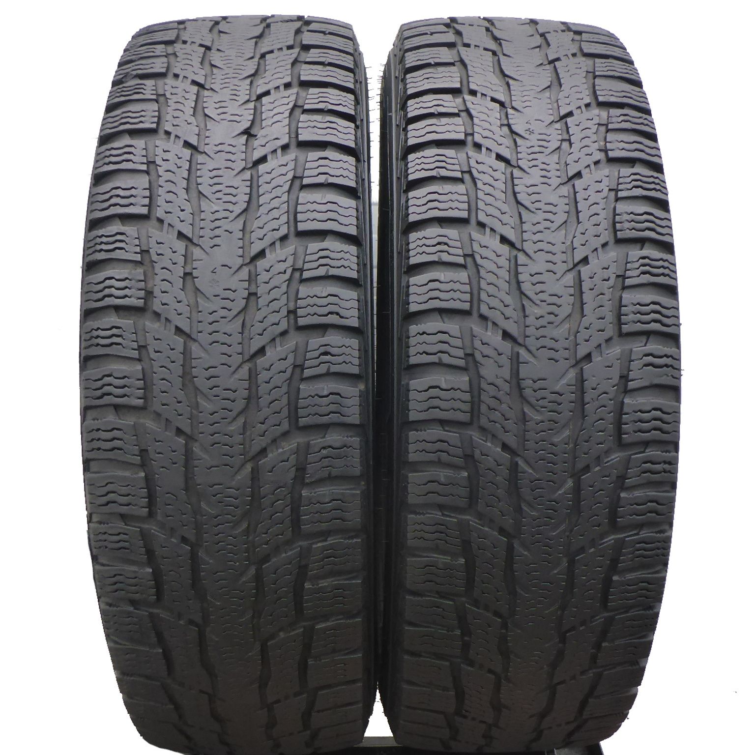225/75/16C Nokian 225/75R16C 121/120R WR C3 Zima 2017 5,5-6,5mm
