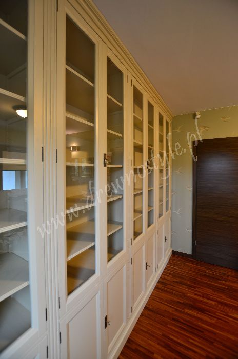 Witryna Zaszklona Pełna Zabudowa