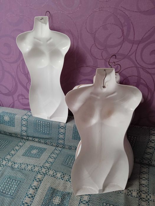 Продам манекены "Венера" полу-торс (женский)