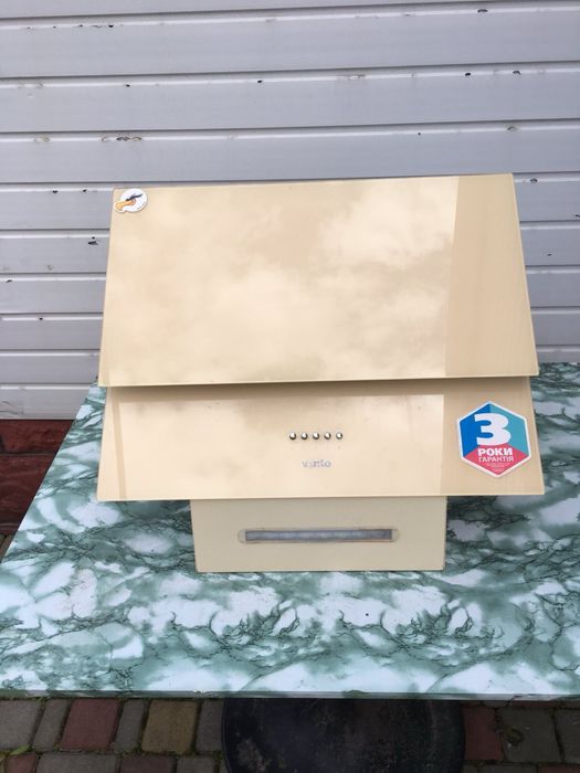 Продам витяжку VENTO