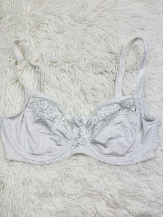 Biustonosz miękki fiszbiny 75D biały