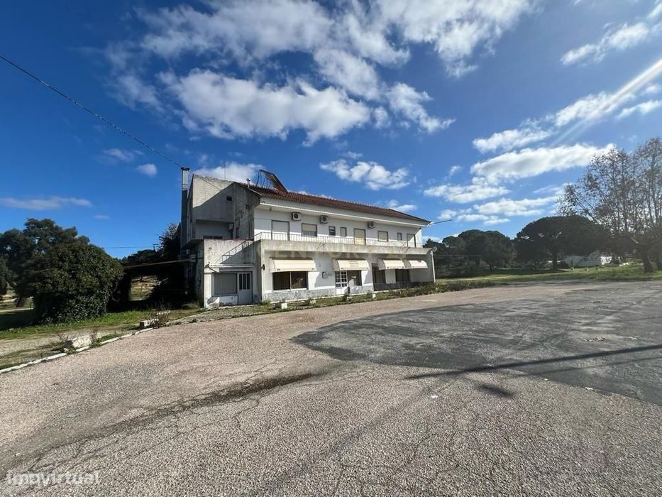 Arrendamento - Encantadora Herdade em Évora, Montemor-o-Novo — Lavre