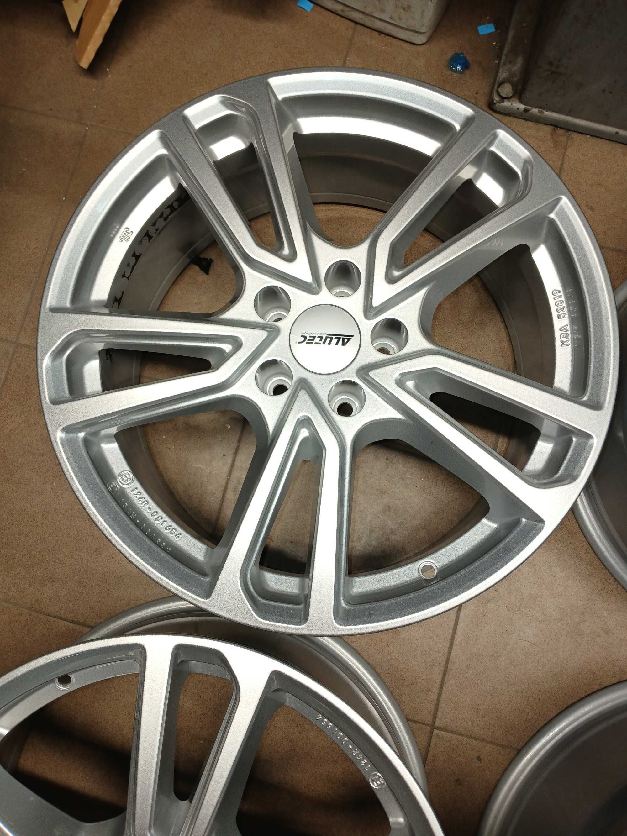 A1033. ALUTEC 8x 18 ET 26 rozstaw 5 x112