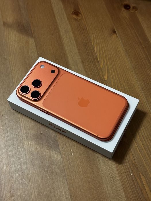 Vendo/Troco iPhone 17 Pro Max 256gb - C/ Fatura