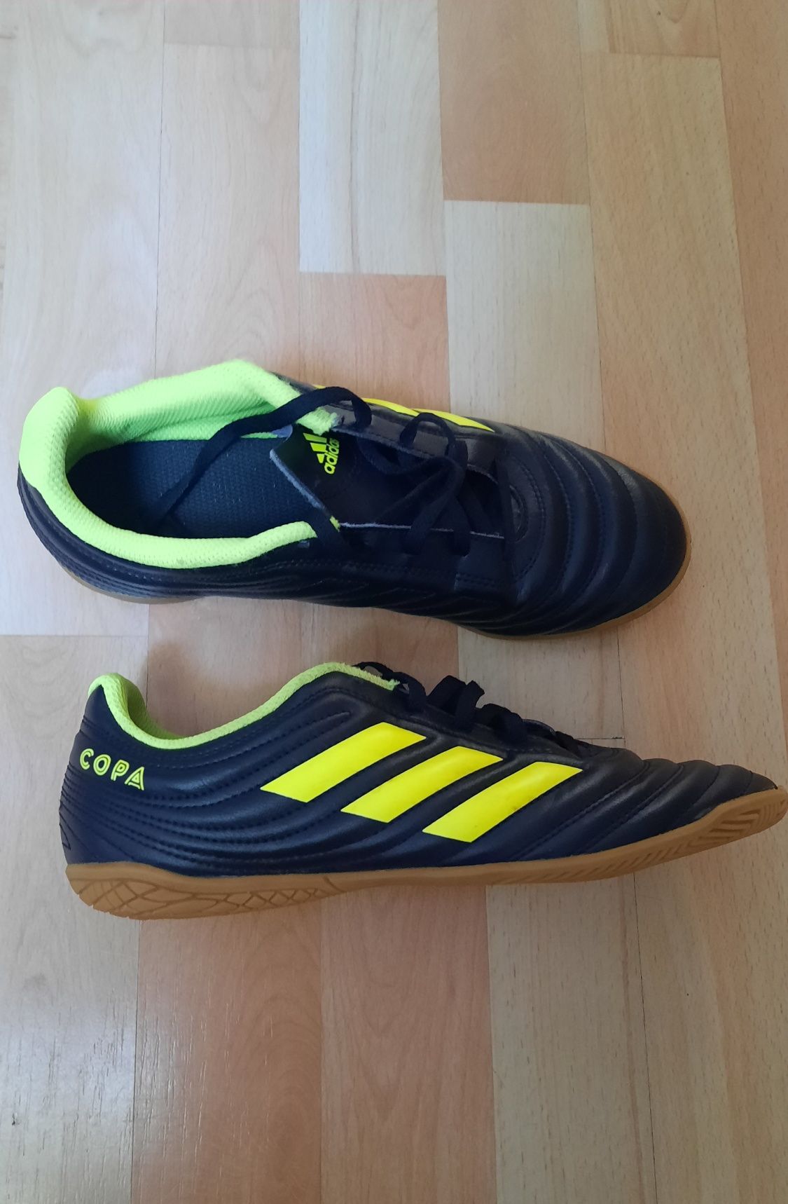 Buty sportowe halówki Adidas