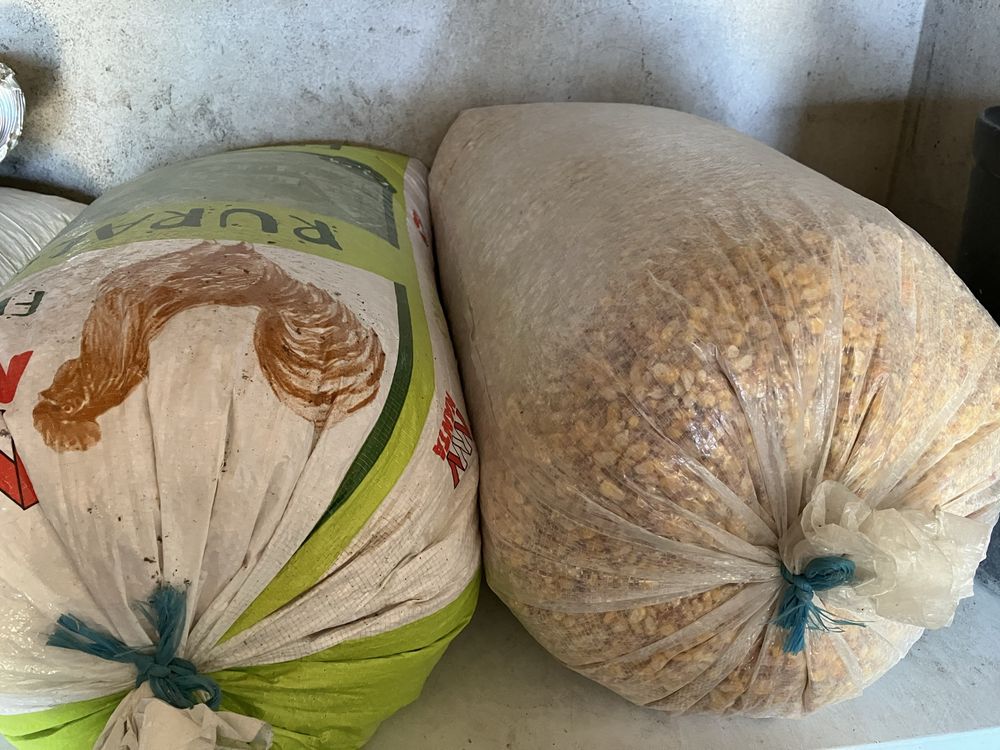 Vendo fardos de palha aveia qualidade milho medio