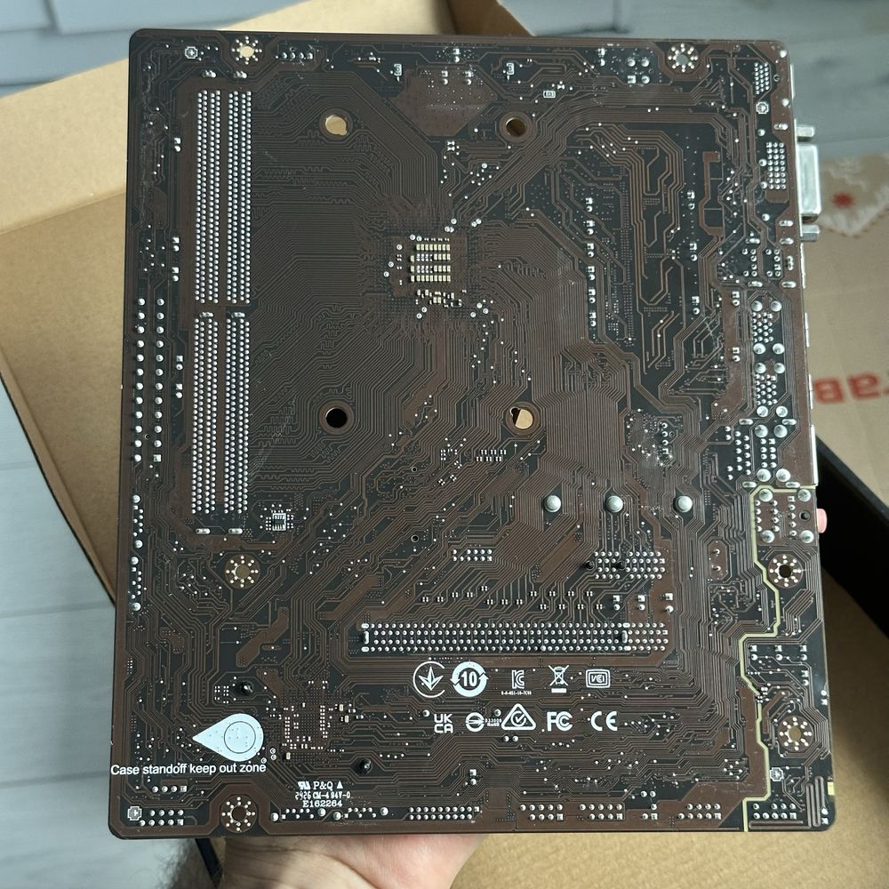 Материнська плата MSI A520M-A PRO, ідеальний стан, без нюансів