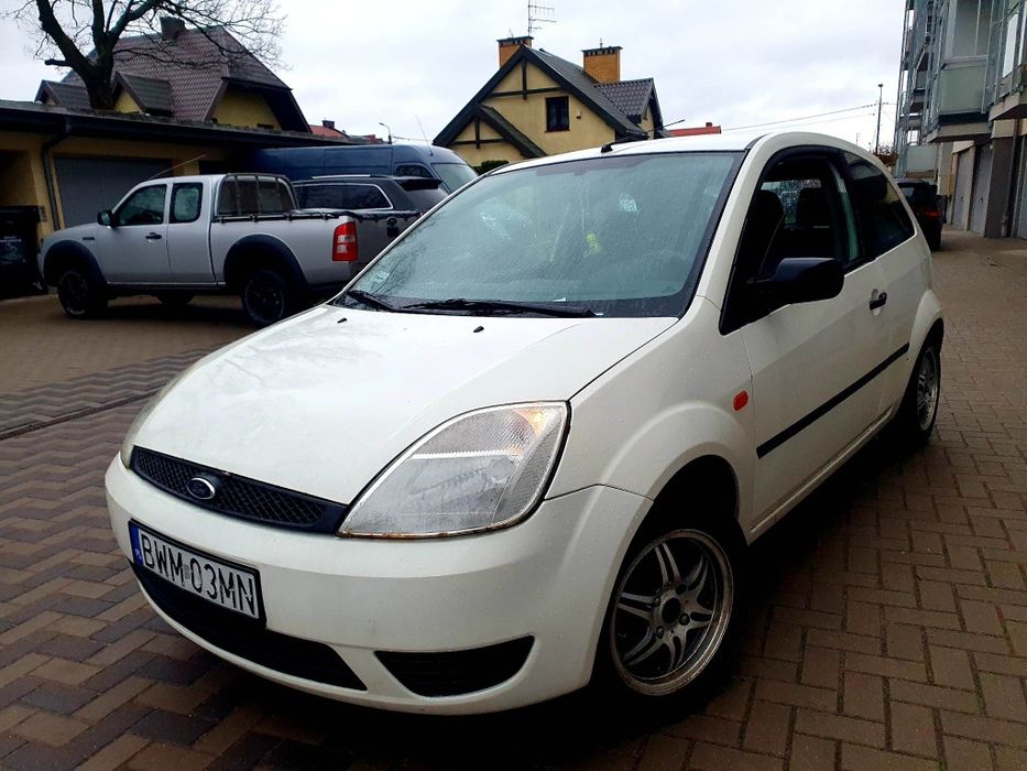 Ford Fiesta 2004 1.4tdci, 3 drzwi, nowy rozrząd, wspomaganie