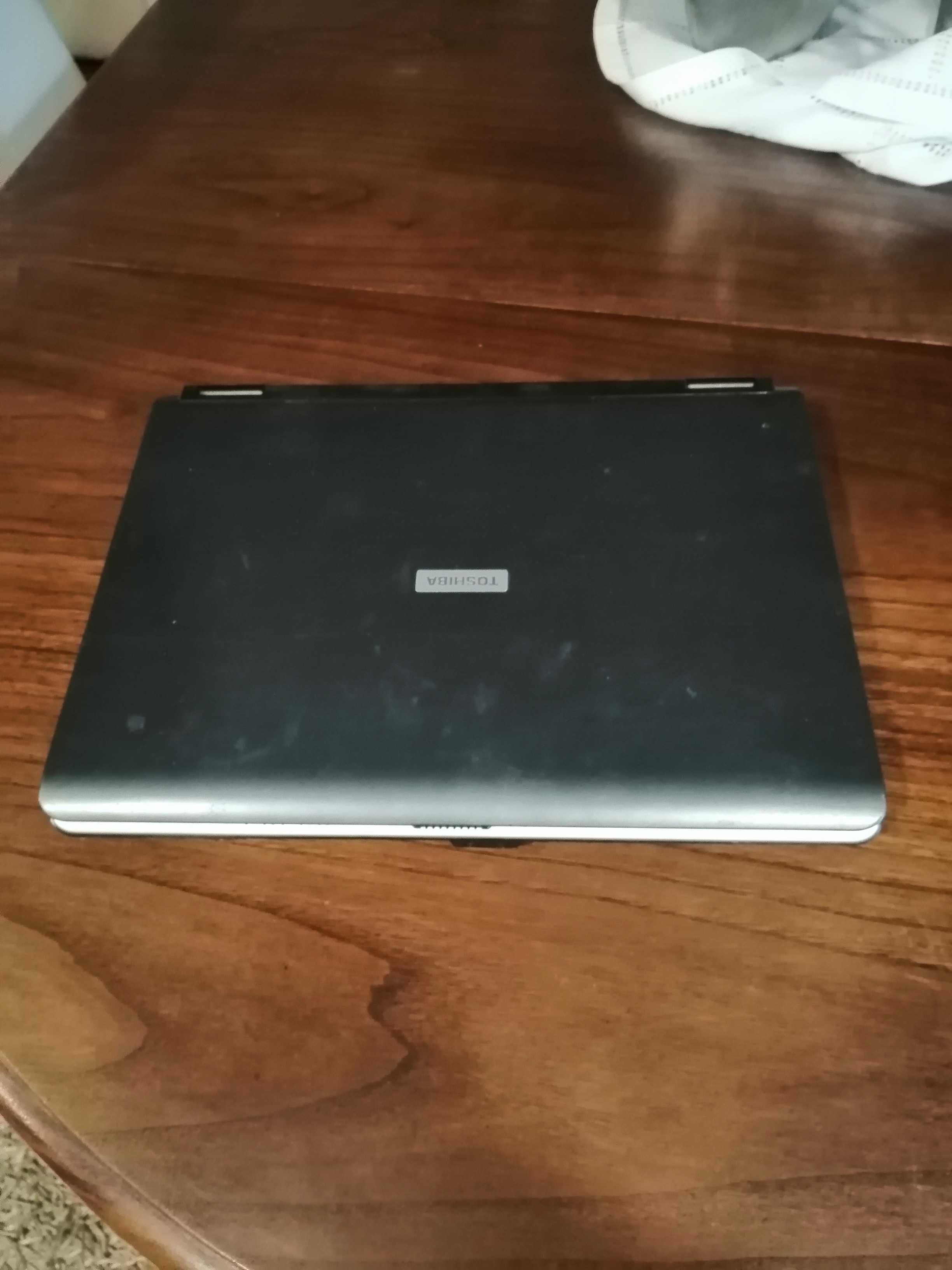 Computador Toshiba