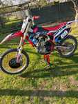 Honda CRF 450.  2016r