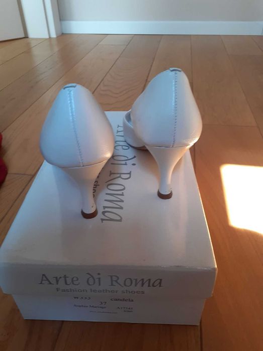 Ślubne buty skórzane firmy Arte Di Roma w rozmiarze 37