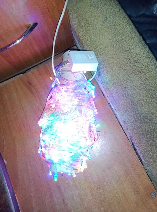 Искусственная сосна 1,8+подарки