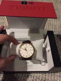 Чоловічий годинник Tissot.