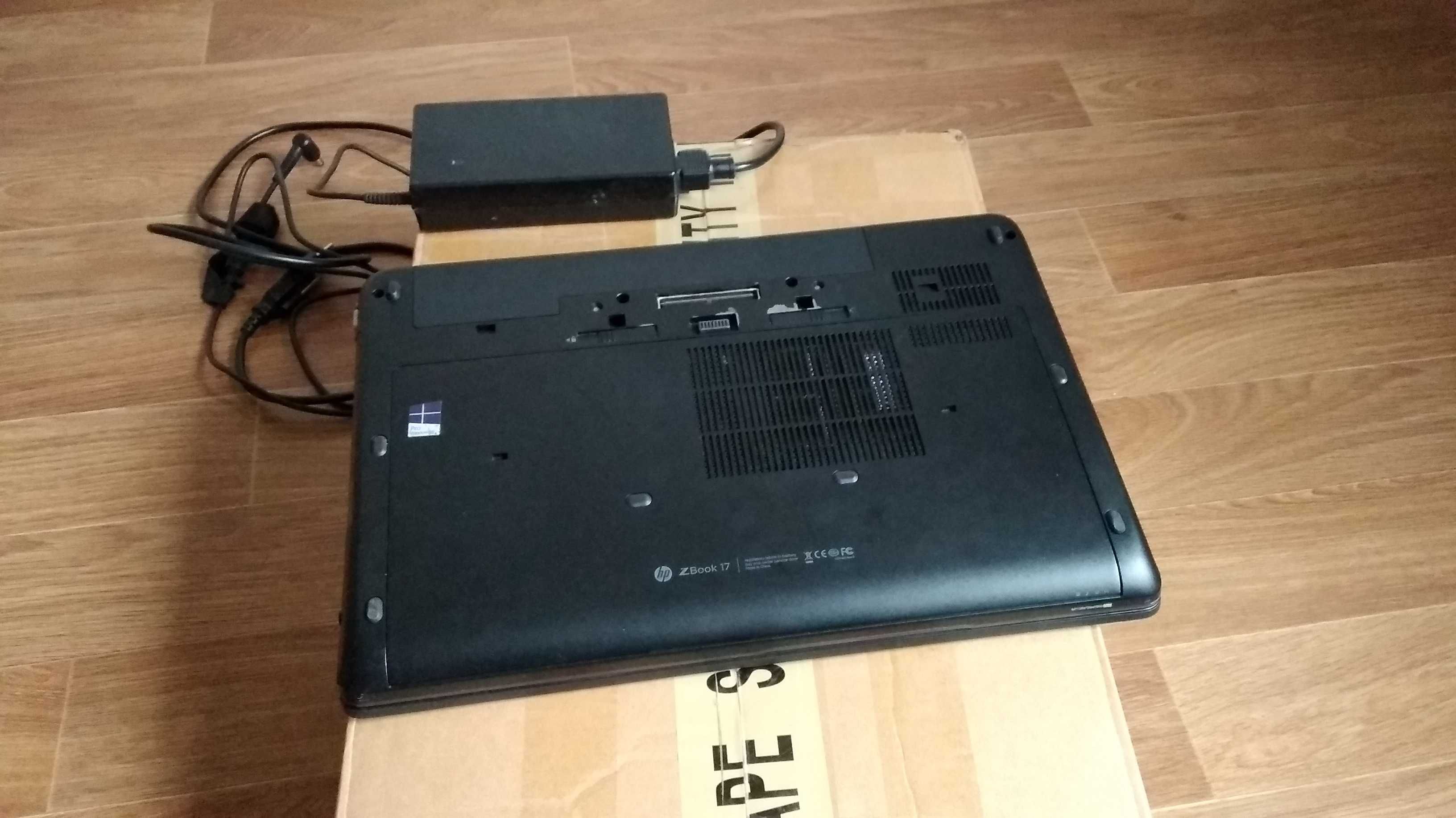 HP Zbook G2 17''FHD 8RAM-ddr3-1600 Nvidia Quadro 2Gb