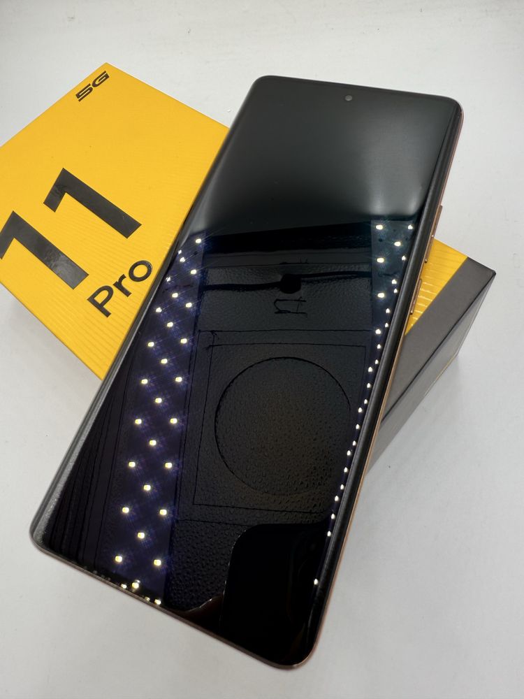 Smartfon Realme 11 Pro 5G, idealny stan