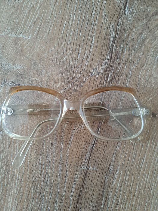 Okulary z futeralem lata 80-te PRL