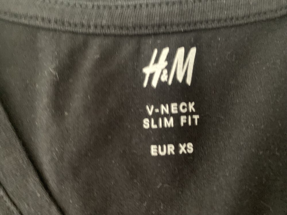 Czarny tshirt z długim rękawem H&M