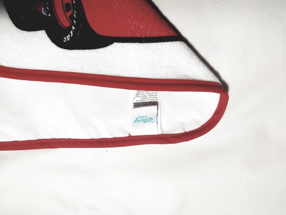 Слюнявчик  італійської фірми OVS