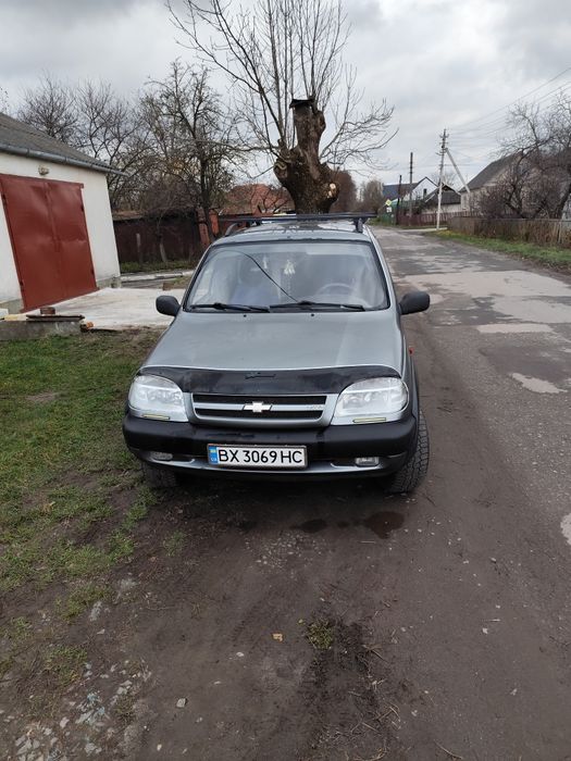 Продам ниву шевроле