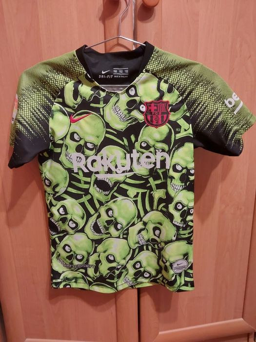 Дитяча футболка клубу Барселона з принтом. Зріст 152