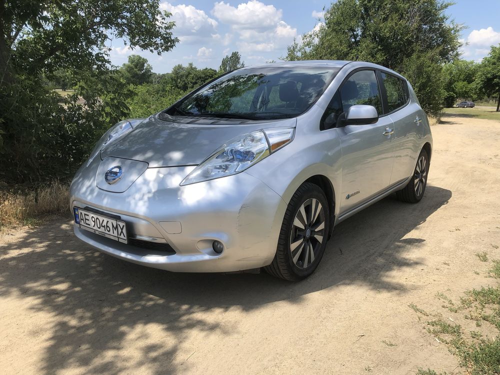 Nissan Leaf SL 2013