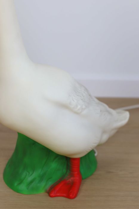 Lampa nocna gęś Heico do pokoju dziecięcego dekoracja