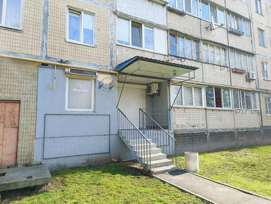 Без-%.  Приміщення (30м.кв) ул.Симиренко 5, Борщагівка