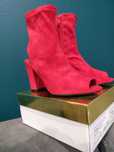 Buty na obcasie zamszowe