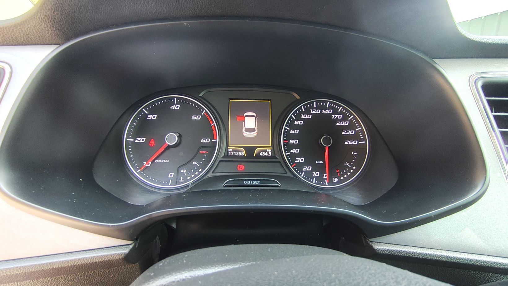 Seat Leon 5F FR 2015 (RESERVADO)