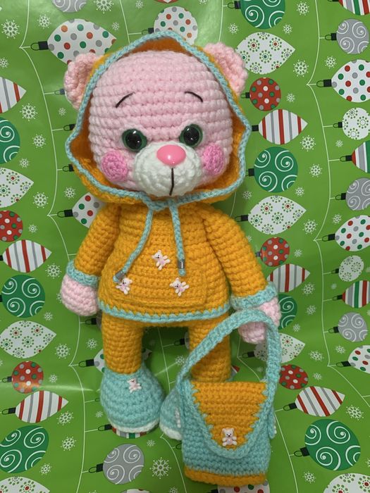 В'язана іграшка ведмедик Мішель